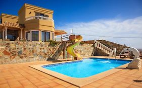 Villa Las Cuevas